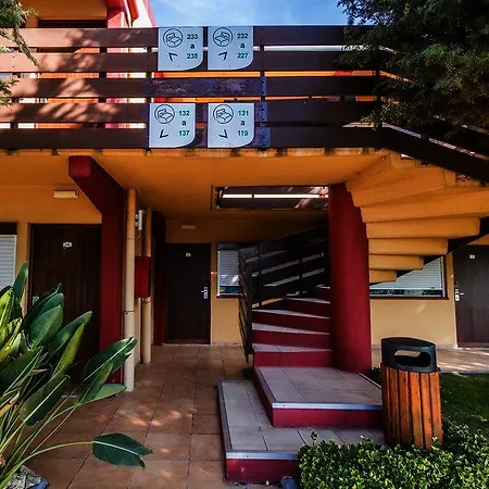 Hotel Campanile Lisboa Sud - 3*