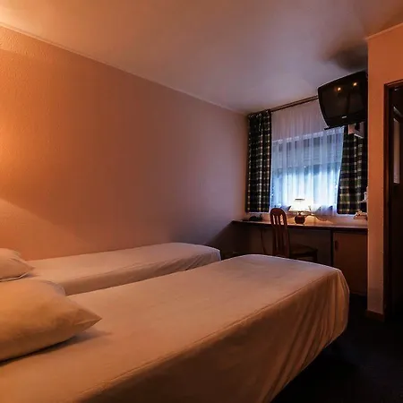 Hotel Campanile Lisboa Sud - 3*
