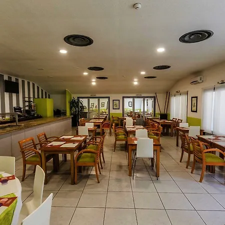 Hotel Campanile Lisboa Sud - 3*
