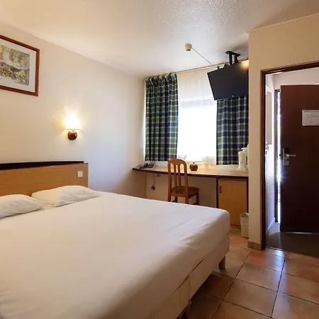 Hotel Campanile 3*
