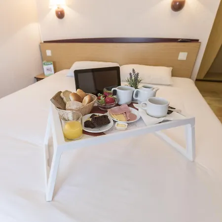 Campanile Hotel 3*