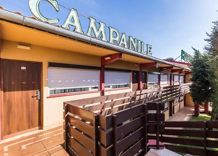 Campanile ホテル 3*